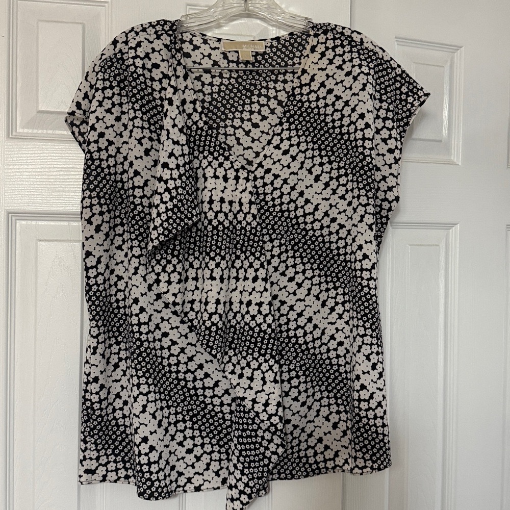 Michael Kors Floral Black and White Top Size US L